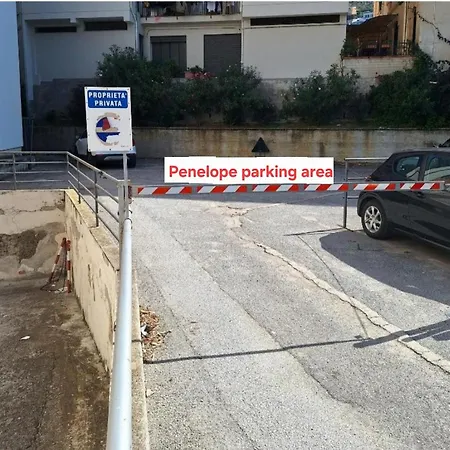 Penelope - Free Parking Apartment